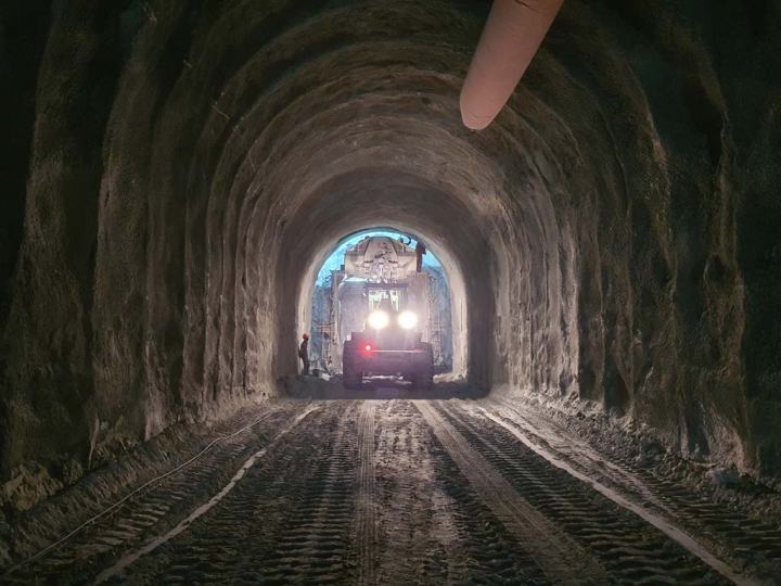 014 8d824 HRT From Adit 01